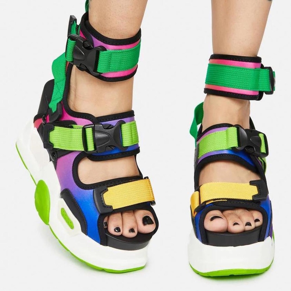 Anthony Wang
Multi Mulberry Platform Sandals
Size 6.5